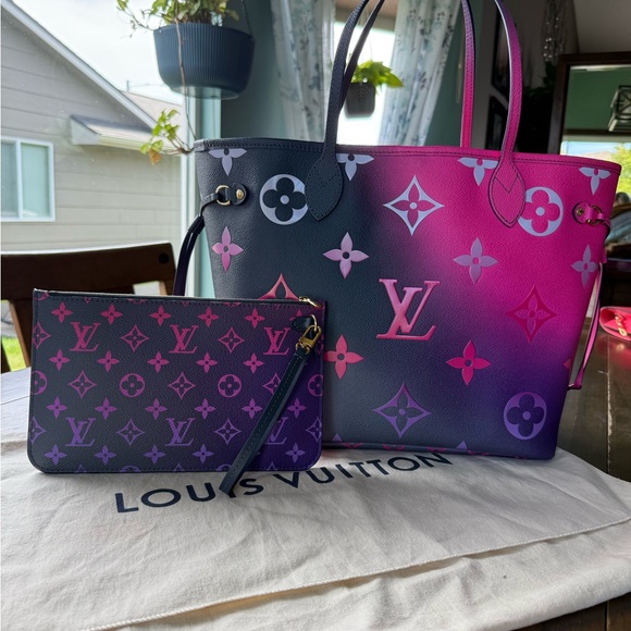Louis Vuitton Handbags - Louis Vuitton Neverfull MM & Pochette Midnight Fuchsia Spring in the City